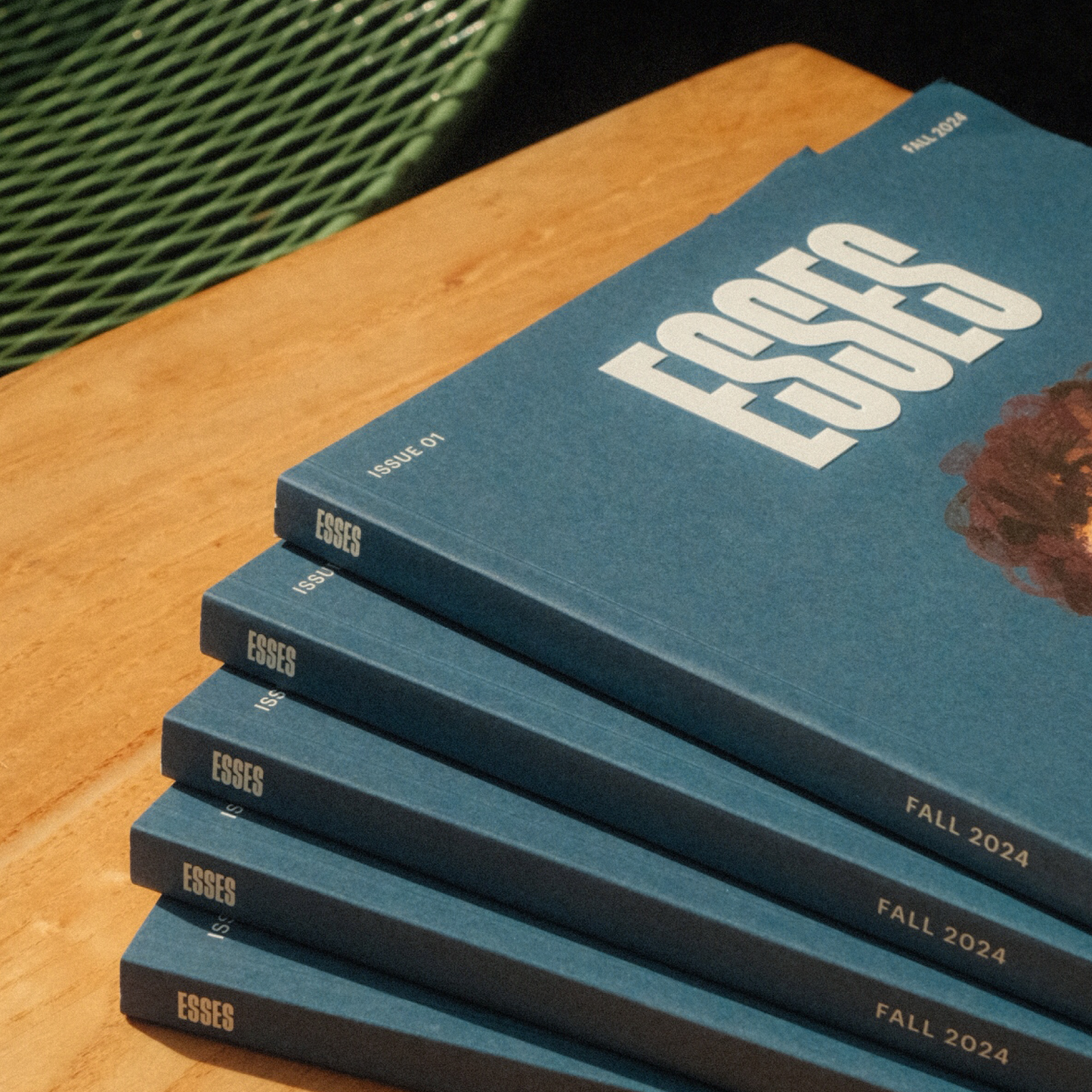 Esses Issue 01